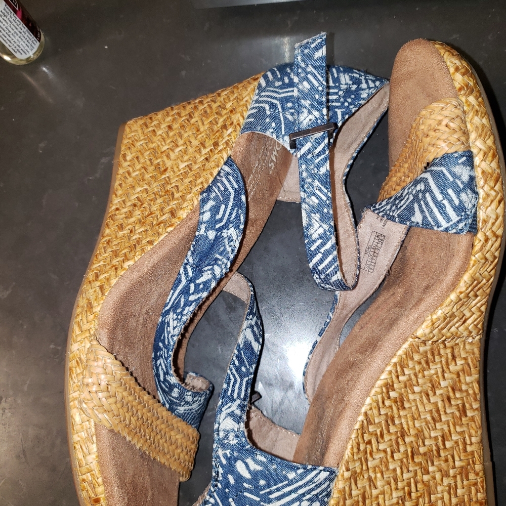 Tom shoes